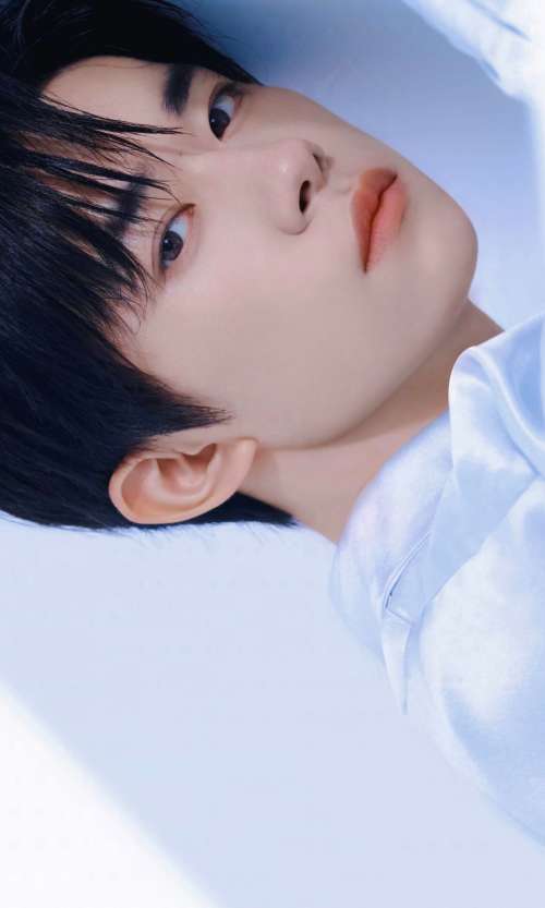 易烊千玺