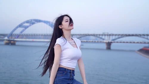 美女